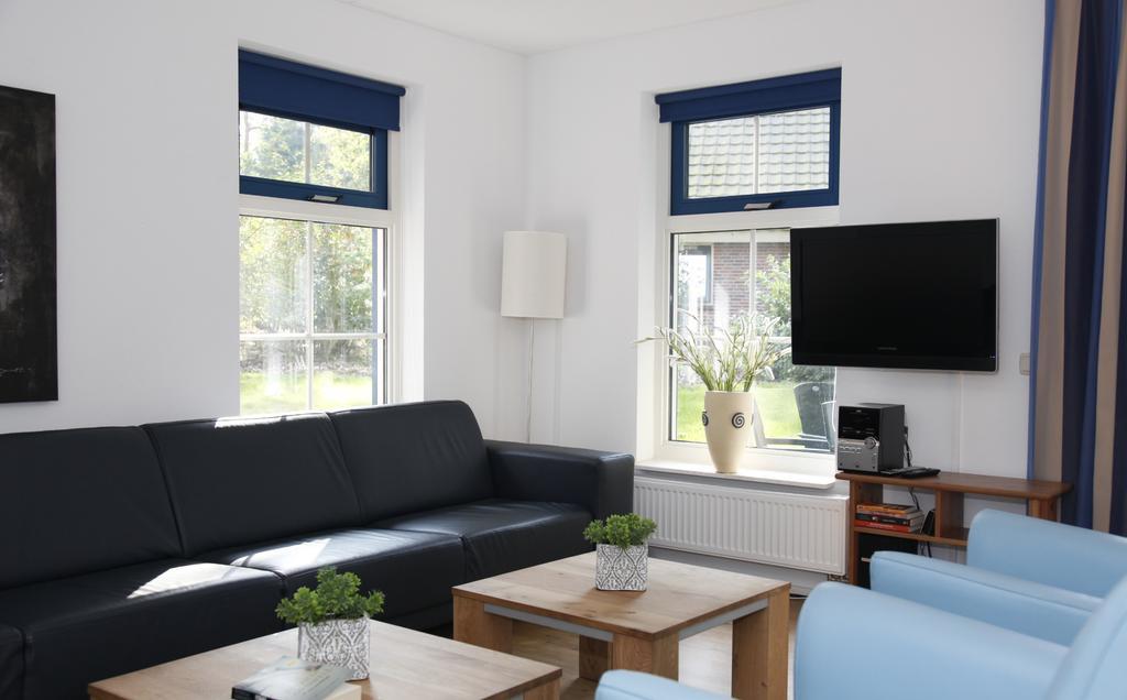 Roompot Landgoed Het Grote Zand Hooghalen Room photo