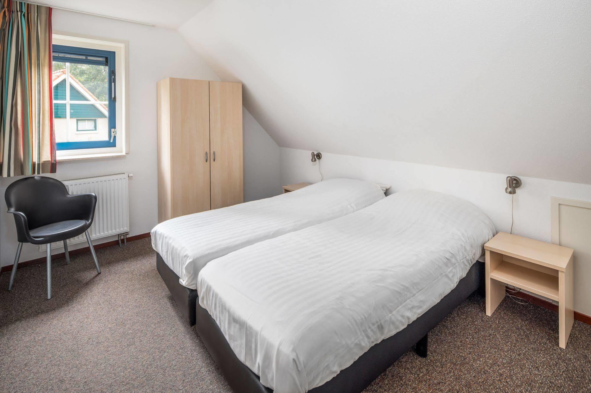 Roompot Landgoed Het Grote Zand Hooghalen Exterior photo